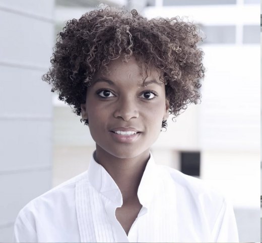 Portrait de dirigeante accompagnée en personal branding